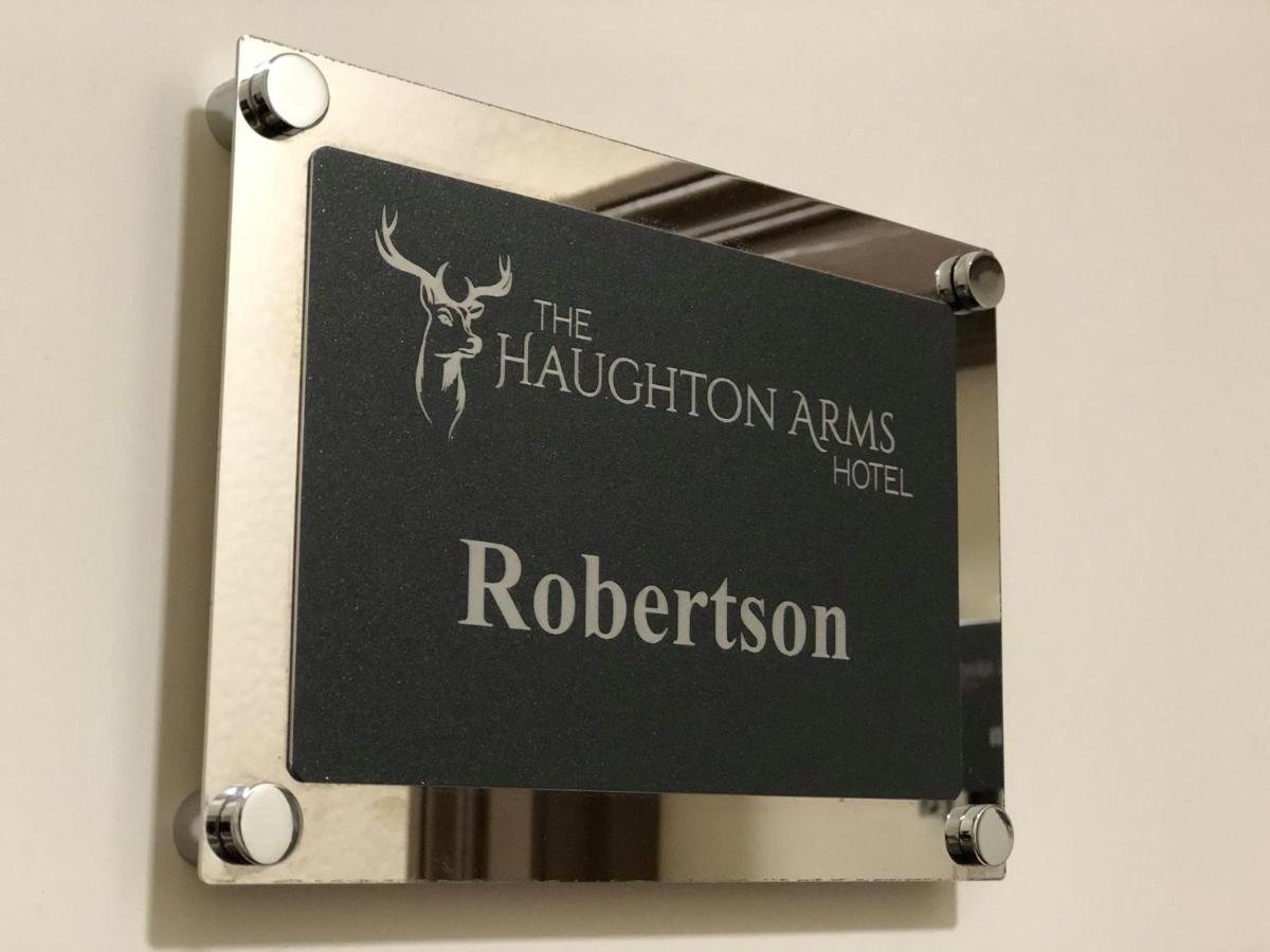 Haughton Arms Hotel Alford  Buitenkant foto