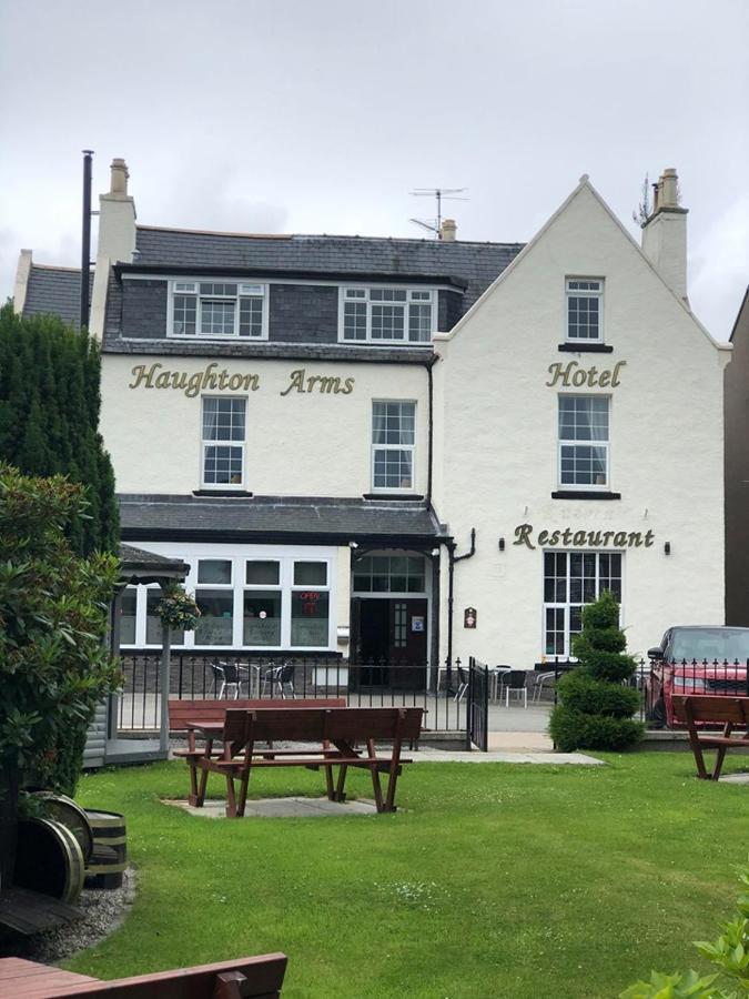 Haughton Arms Hotel Alford  Buitenkant foto