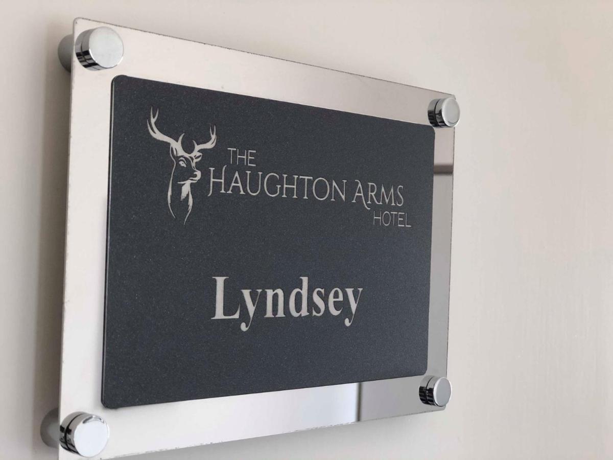 Haughton Arms Hotel Alford  Buitenkant foto